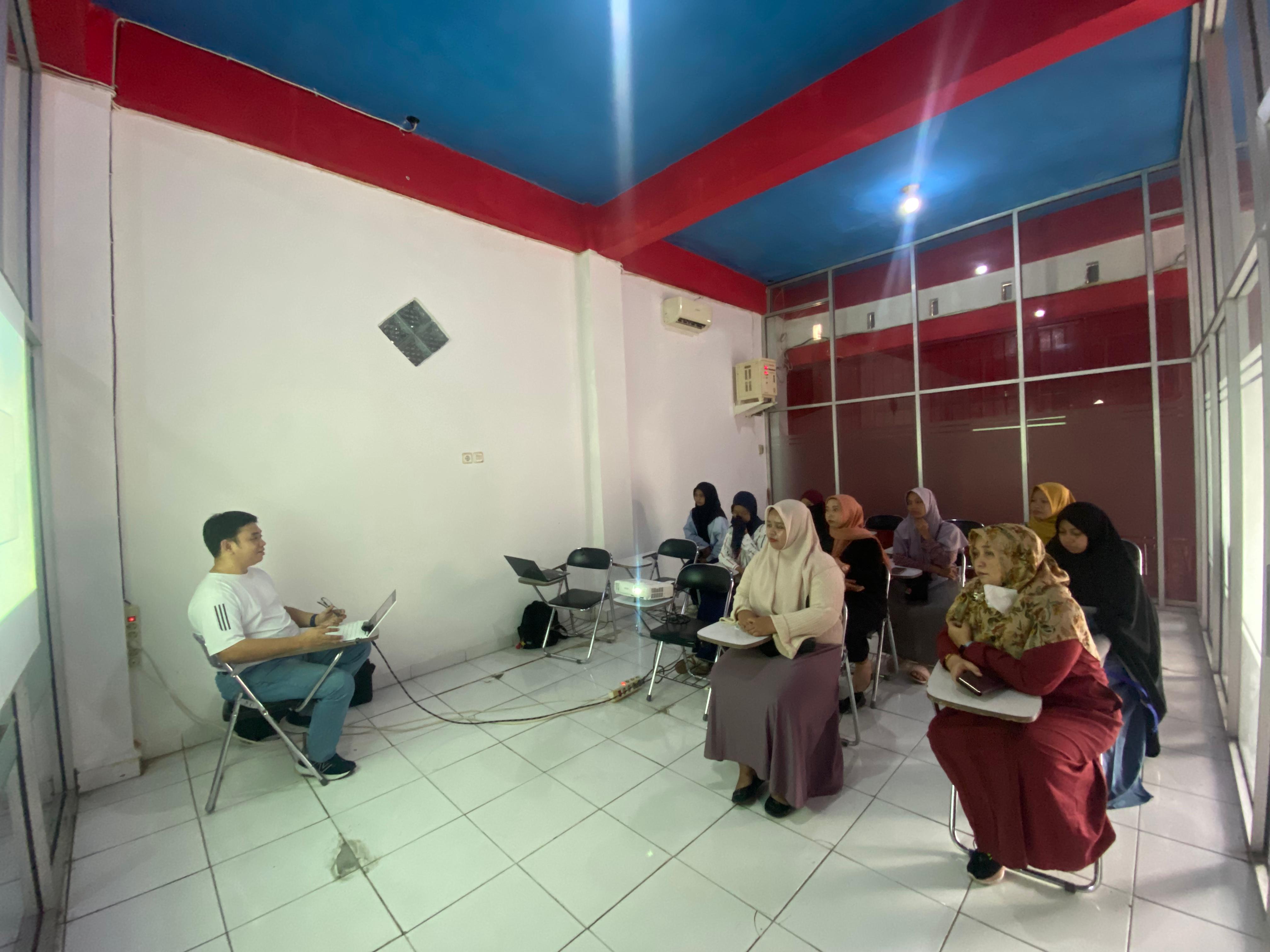 Rapat Perdana Tentor TIEC ID